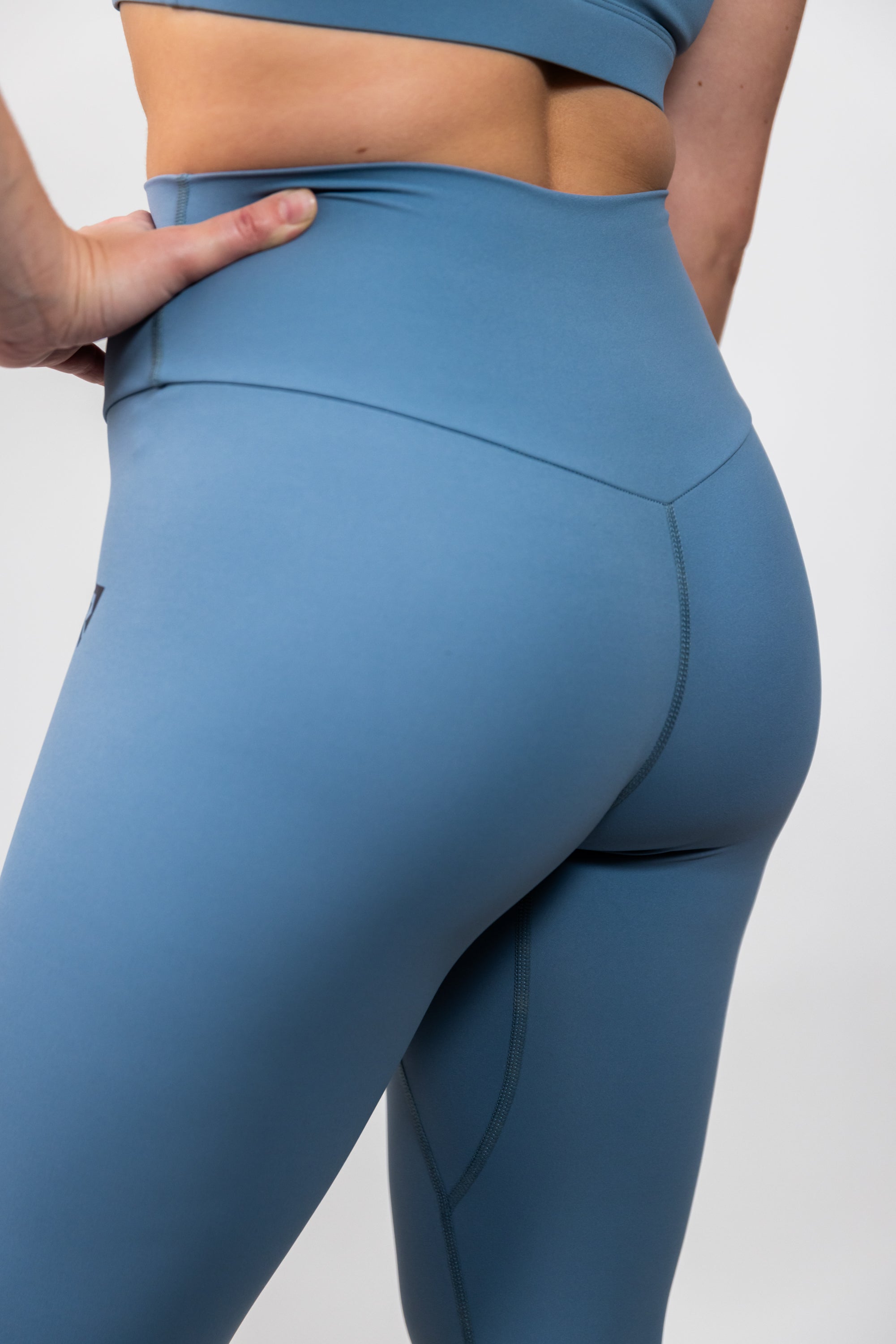 Reflect Gymwear - Premium Voordeelbundel Sportset Dames - Legging + Sport bh - Ocean Blue (Blauw)